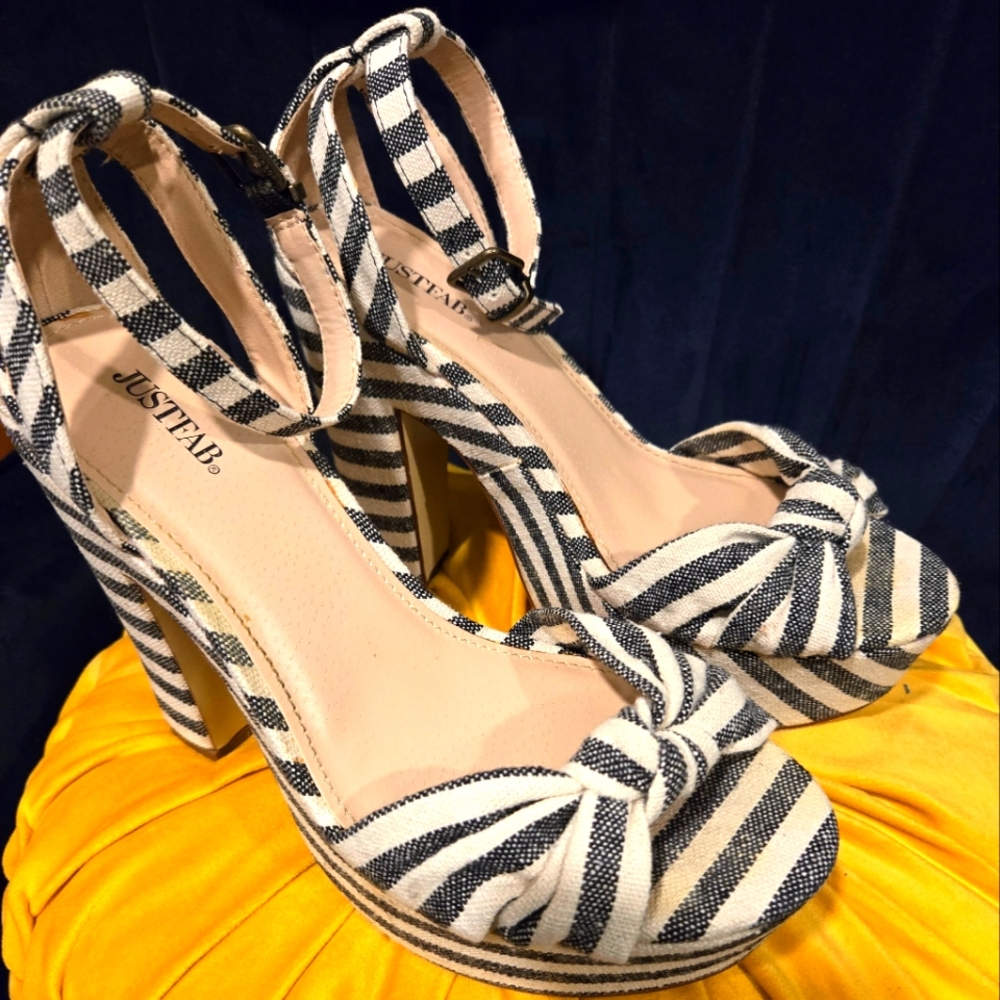 JustFab Lawren Dress Sandals Black/White